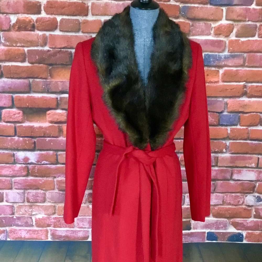 VS Moda International Red Wool Coat w/ Fur Collar